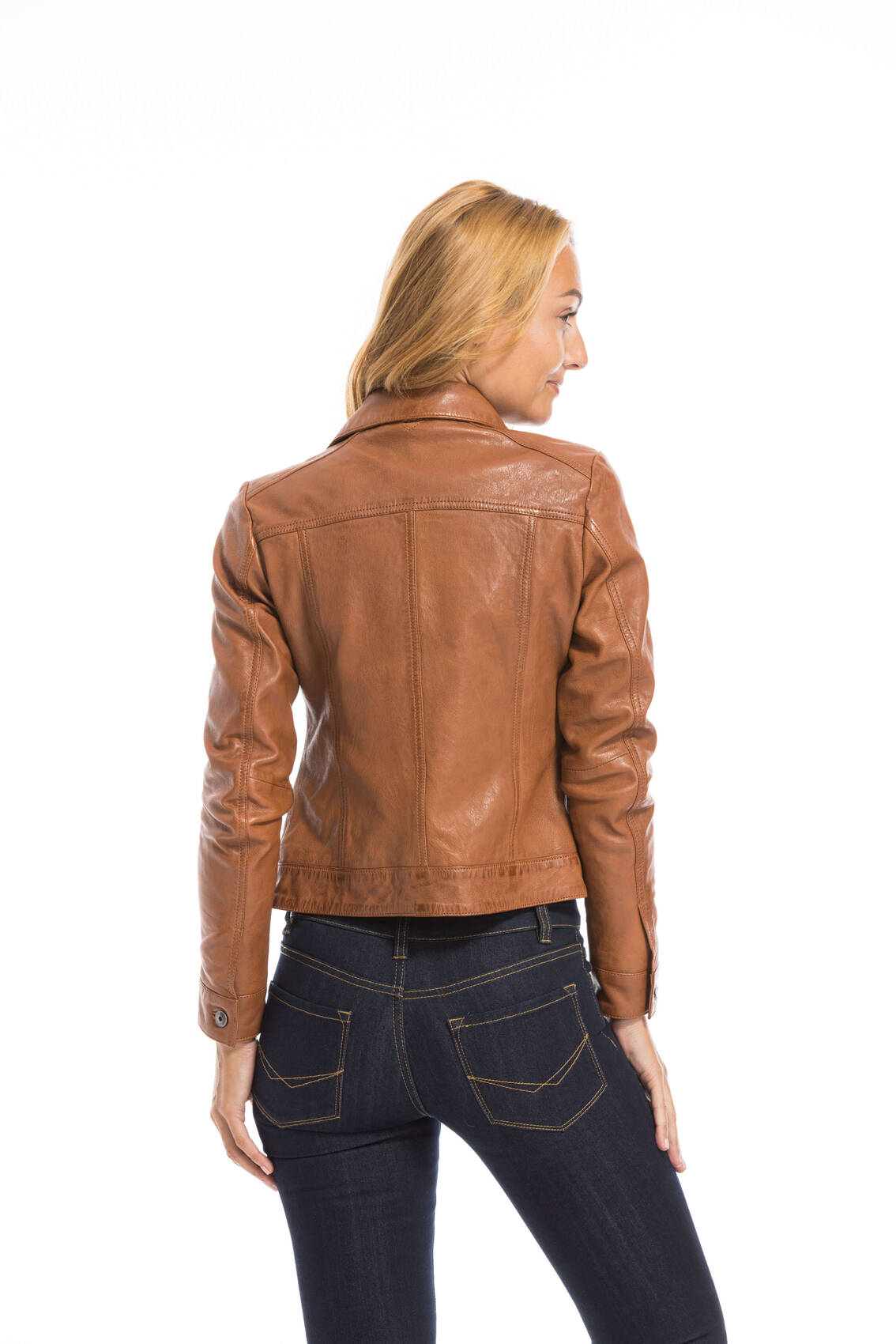 CG-23-FEMME-101971-COGNAC-21996