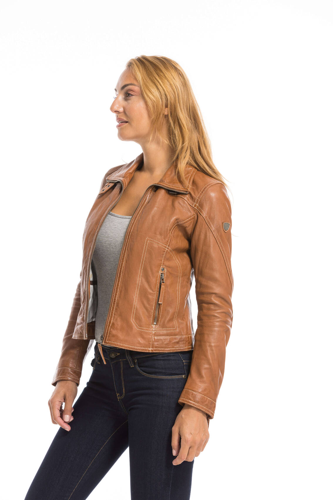 CG-23-FEMME-14577-COGNAC-22079