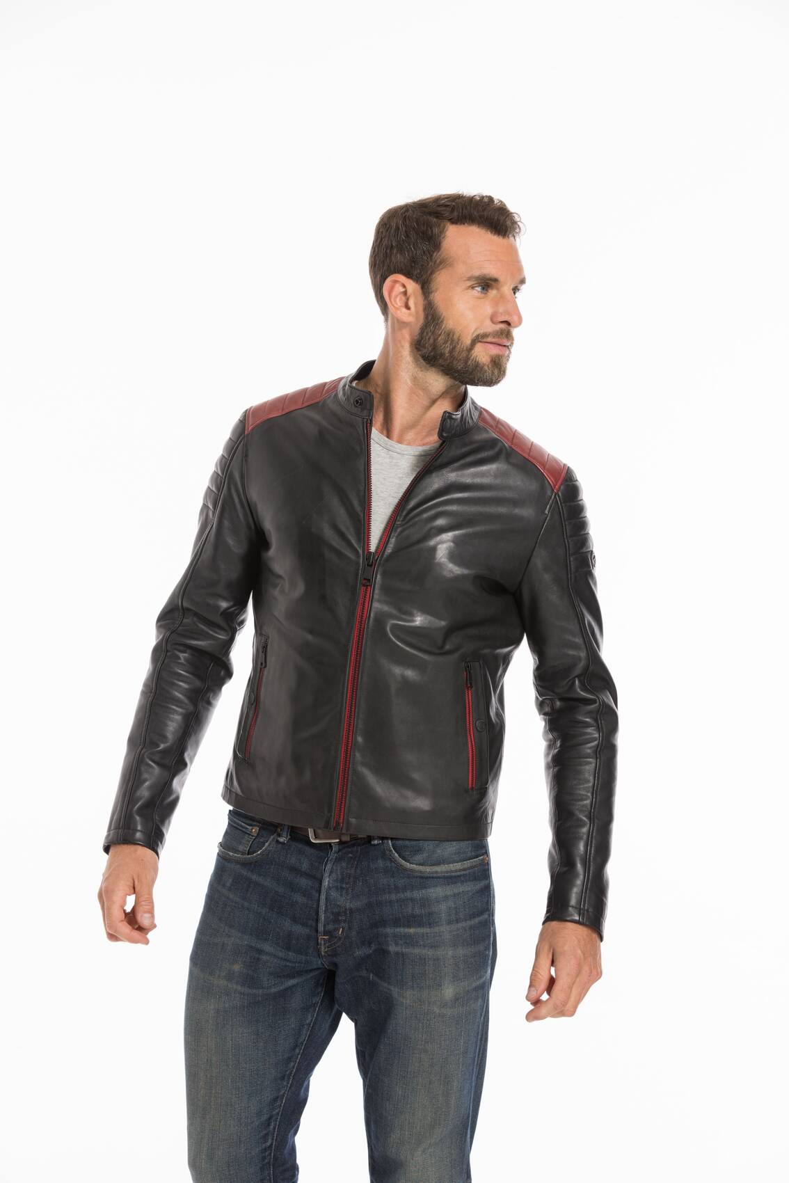 CG-23-HOMME-DILECTASTONER-BLACK-RED-24558