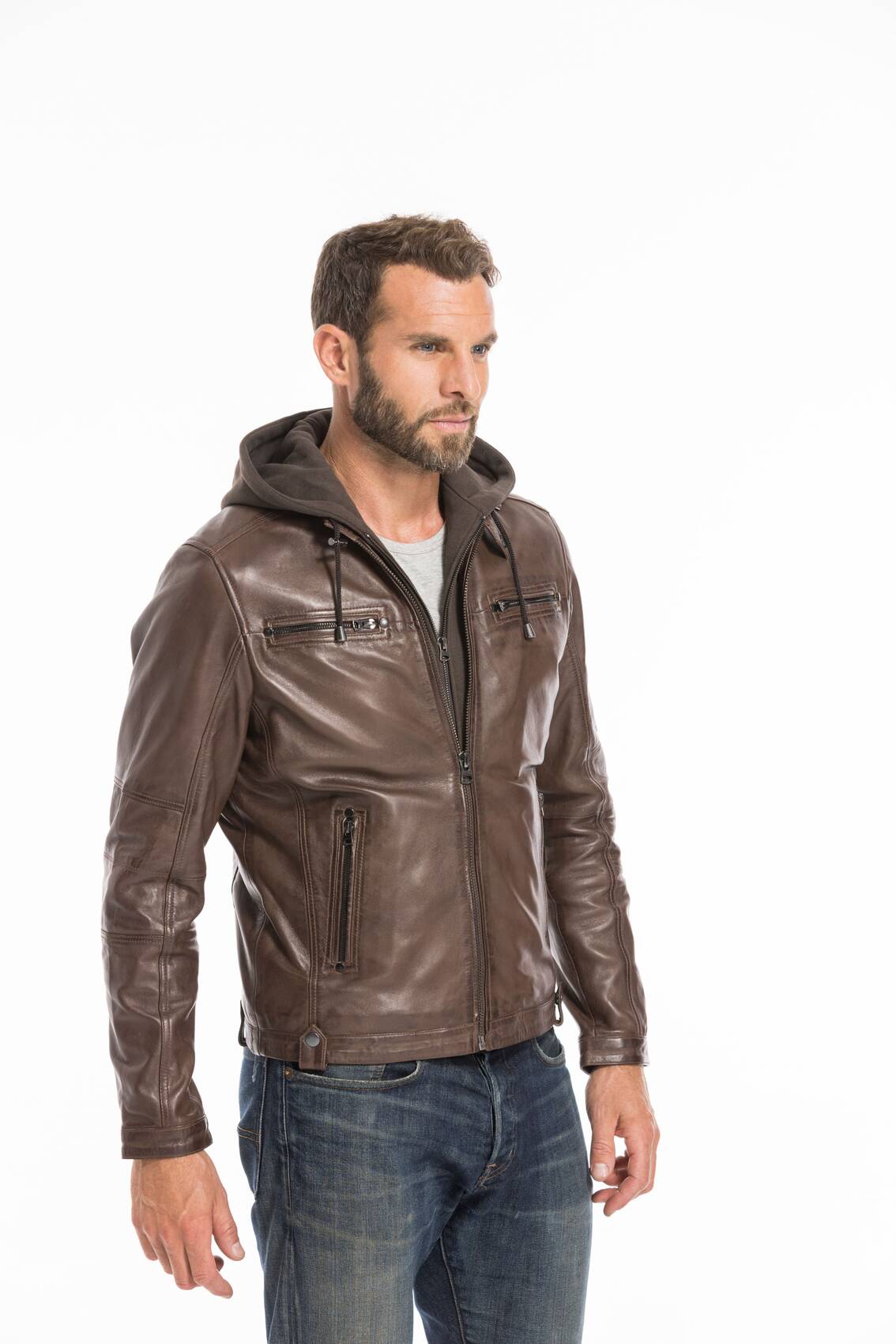 CG-23-HOMME-MARIO-MARRON-25592